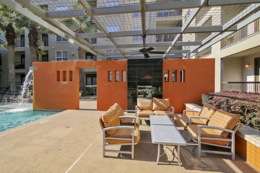 Exterior-Fire_Lounge-IMG_5275.JPG
