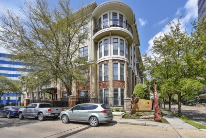 Amenity-2660_Augusta_Drive-_LH02672.JPG